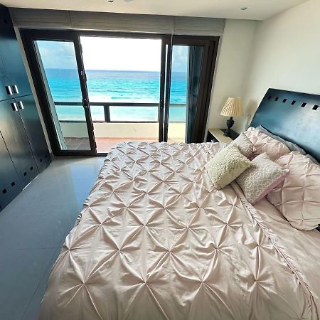 Amazing Beachfront Apartment Cancún Exterior foto